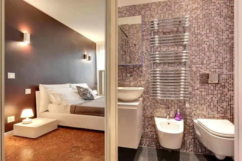 Ca' Giorgia Venice Apartment With Balcony 0*,  Italy
